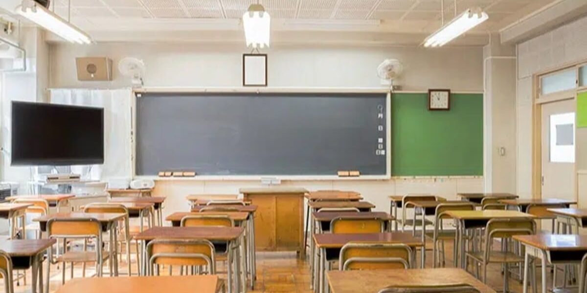 Sindh Government Restores Saturday Holiday for Schools Sindh Government Restores Saturday Holiday for Schools