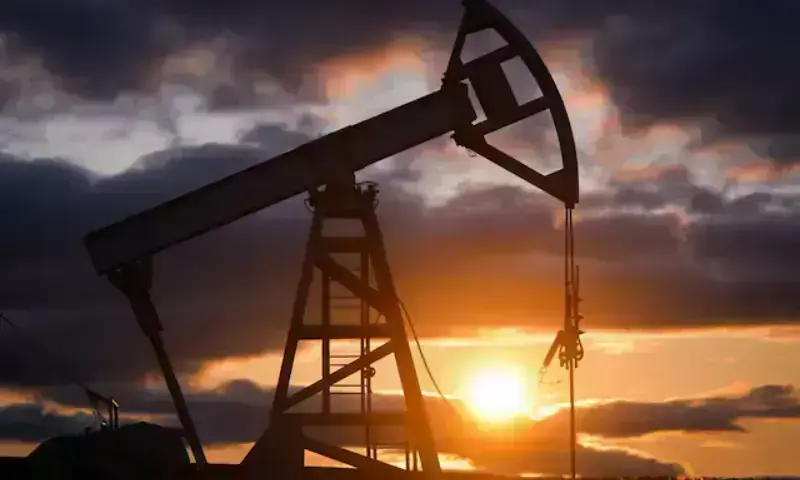 Oil prices surge amid heightened tensions in Strait of Hormuz Oil prices surge amid heightened tensions in Strait of Hormuz