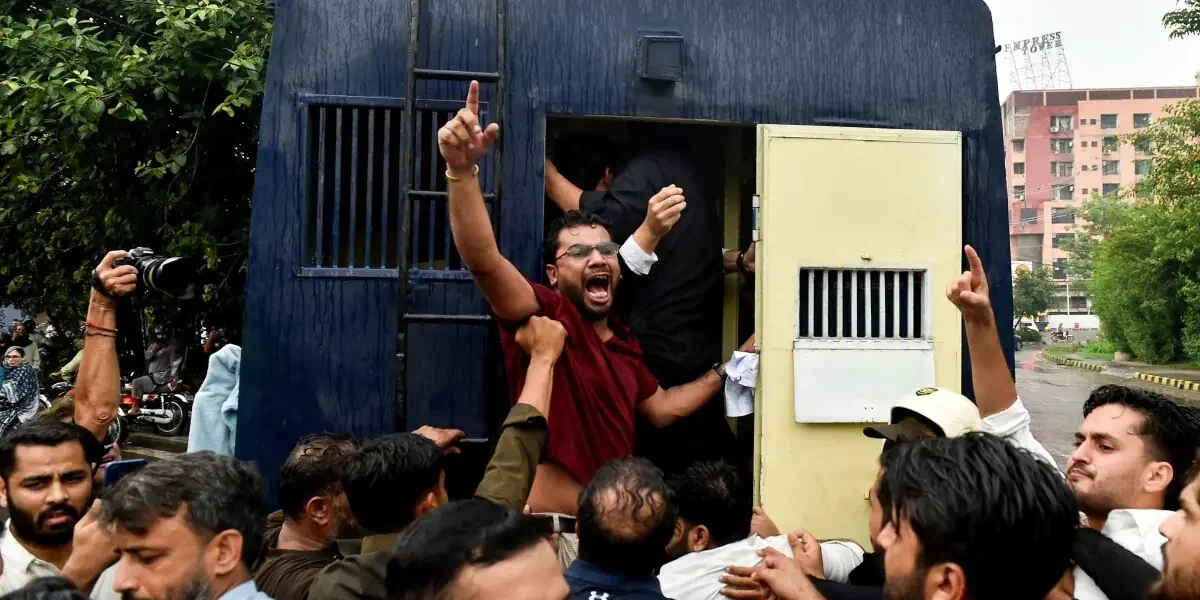 Pro-Kashmir activists arrested in Lahore