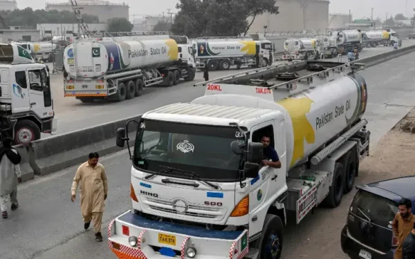 Lahore Traffic Police Initiate Criminal Record Verification for Commercial Drivers Lahore Traffic Police Initiate Criminal Record Verification for Commercial Drivers