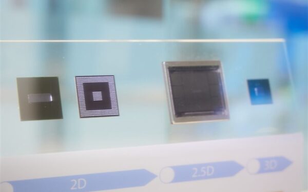 AI chip demand drives long-term ABF substrate contracts