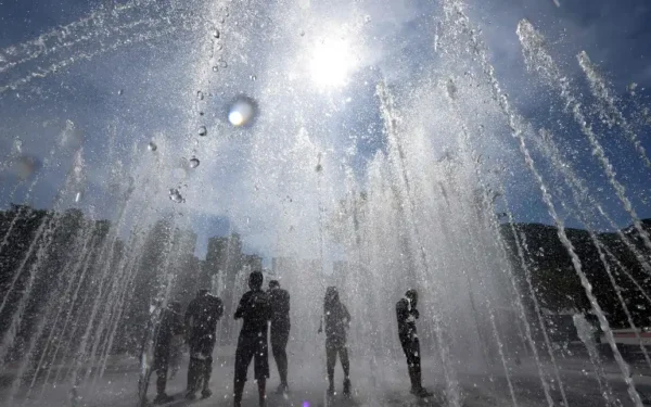 South Korea hits record 42.5°C as heatwave intensifies South Korea hits record 42.5°C as heatwave intensifies