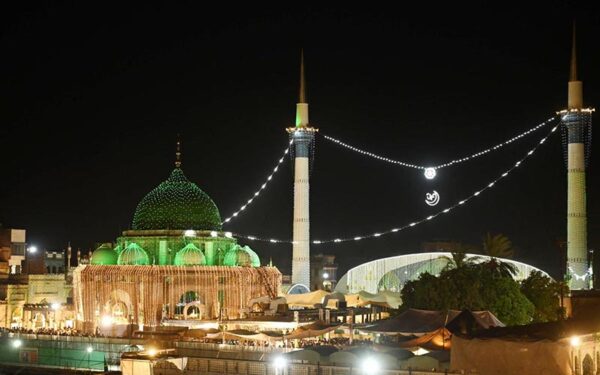 Crowds Gather for Three-Day Urs Celebration at Data Darbar Crowds Gather for Three-Day Urs Celebration at Data Darbar