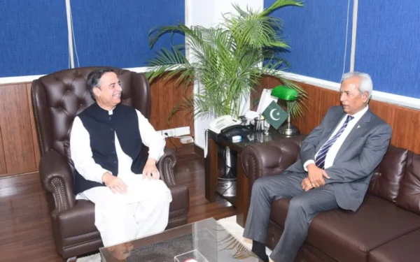 Federal and Sindh Governments Agree on Joint Efforts to Tackle Marine Pollution Federal and Sindh Governments Agree on Joint Efforts to Tackle Marine Pollution