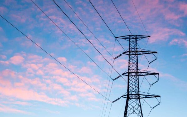 Government Plans to Split LESCO and MEPCO Before Privatization Government Plans to Split LESCO and MEPCO Before Privatization