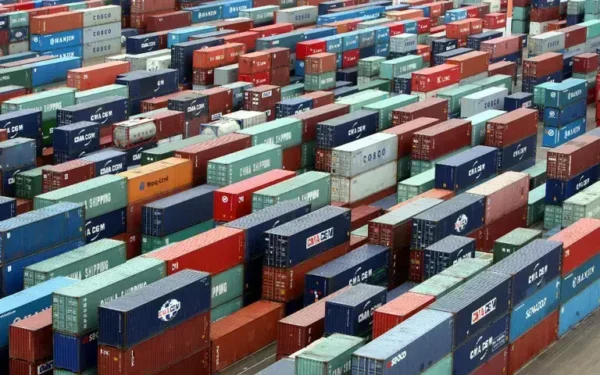 Services Exports Surge by 18.81% in FY26 Services Exports Surge by 18.81% in FY26