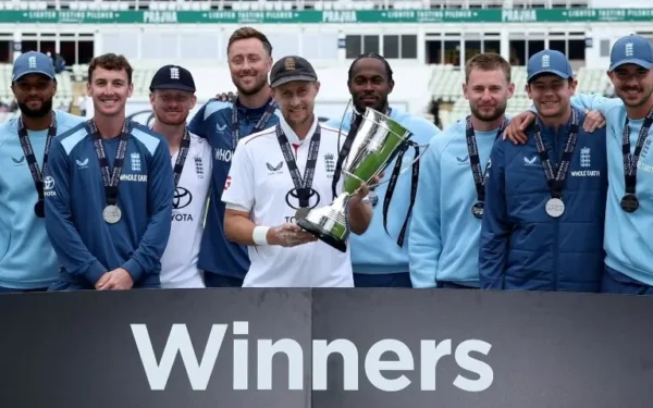 England sweep Pakistan in Test series England sweep Pakistan in Test series