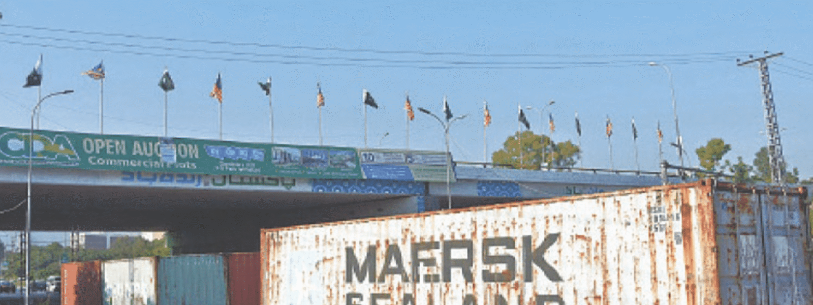 CDA Launches Operation to Clear Illegal Structures on Islamabad Expressway CDA Launches Operation to Clear Illegal Structures on Islamabad Expressway
