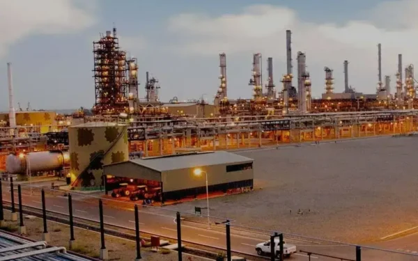 Government to impose penalties on non-compliant oil refineries Government to impose penalties on non-compliant oil refineries