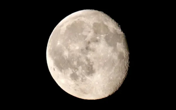 US military chief warns of moon combat readiness US military chief warns of moon combat readiness