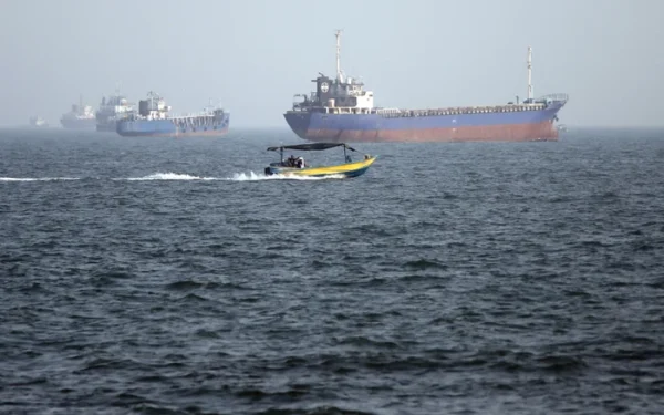US military destroys Iranian tankers in response to missile attacks
