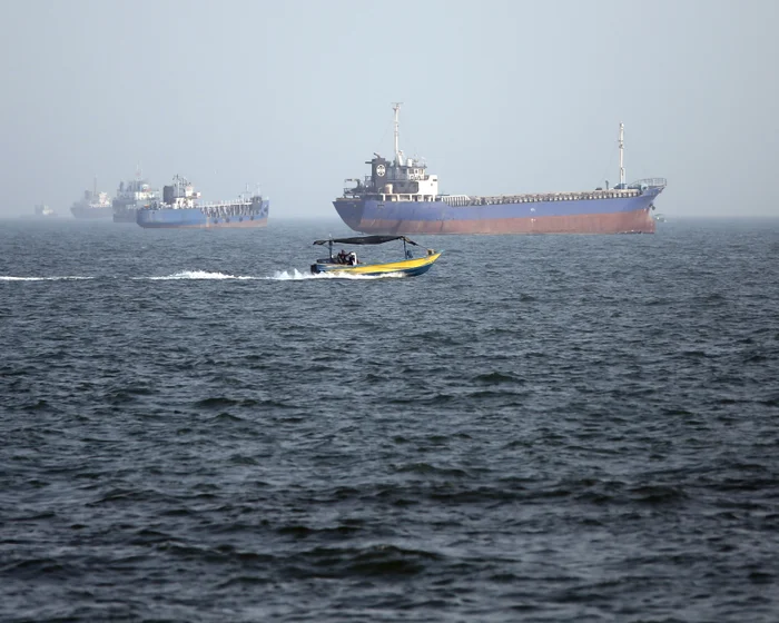 US military destroys Iranian tankers in response to missile attacks US military destroys Iranian tankers in response to missile attacks