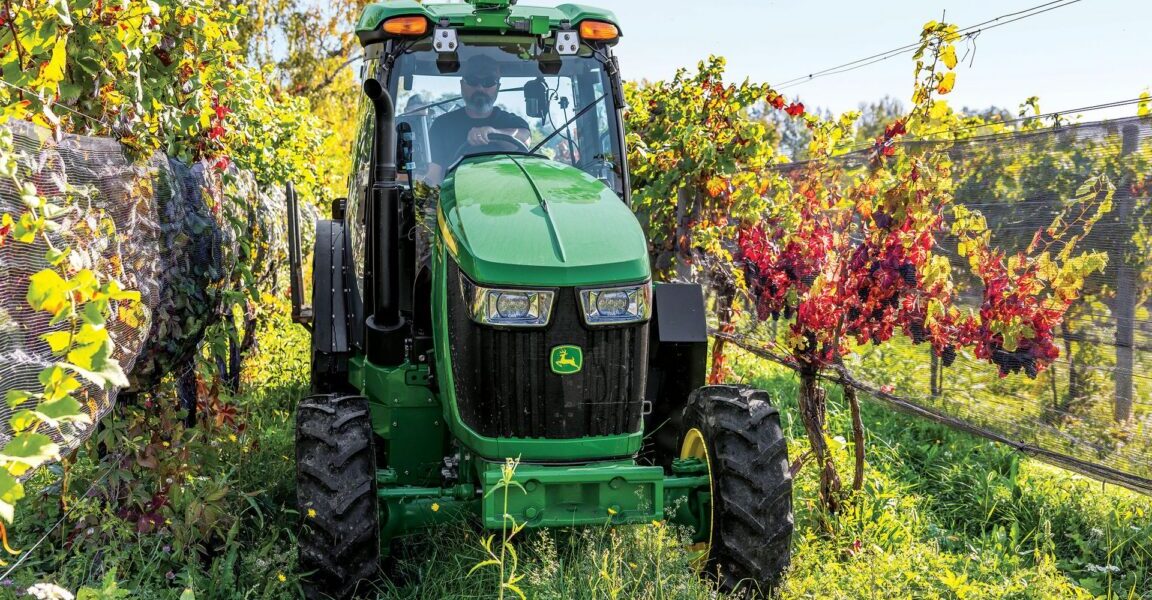 Farmer struggles with John Deere’s self-repair service Farmer struggles with John Deere’s self-repair service