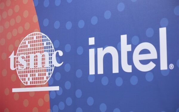 Intel to hike PC CPU prices by 10% Intel to hike PC CPU prices by 10%