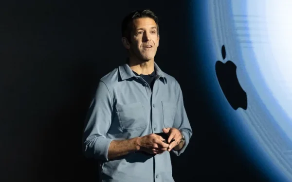 Apple set to launch folding iPhone as new CEO takes charge