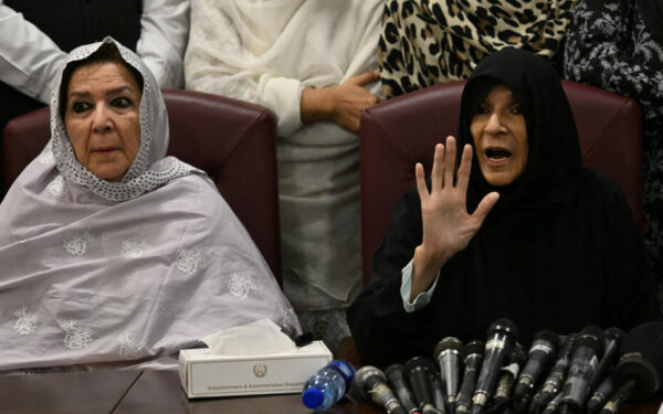 Pakistan arrests Imran Khan’s sisters Pakistan arrests Imran Khan’s sisters