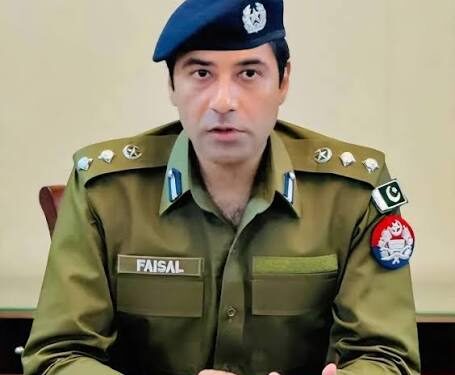DIG Faisal Inspects Township Police Station DIG Faisal Inspects Township Police Station