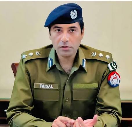 DIG Faisal Inspects Township Police Station DIG Faisal Inspects Township Police Station