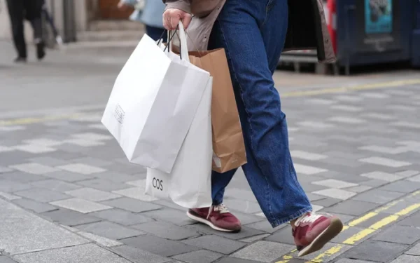 Retail Sales Surge in Great Britain Amid Economic Optimism
