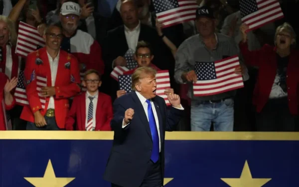 Trump pledges ,000 to every American adult if Republicans win midterms