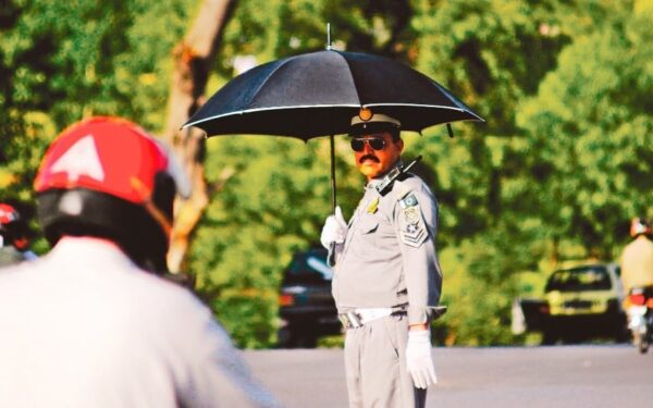 Islamabad Traffic Police Ordered to Issue 50 Challans Daily Islamabad Traffic Police Ordered to Issue 50 Challans Daily