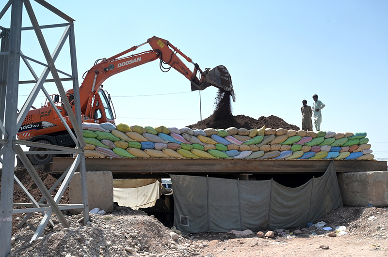 Work Continues on Islamabad Expressway Rehabilitation Project Work Continues on Islamabad Expressway Rehabilitation Project