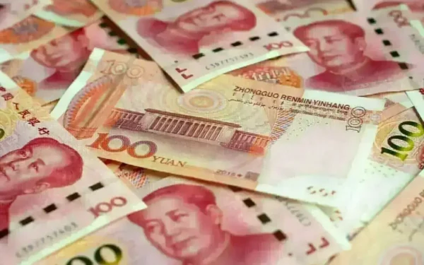 Yuan strengthens against dollar amid export activity