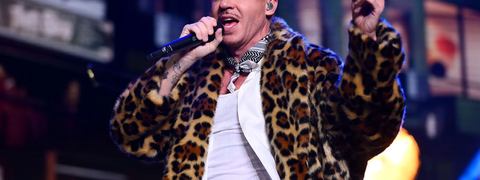 Macklemore Defends ‘Free Palestine’ Call, Reassures Jewish Community Macklemore Defends ‘Free Palestine’ Call, Reassures Jewish Community