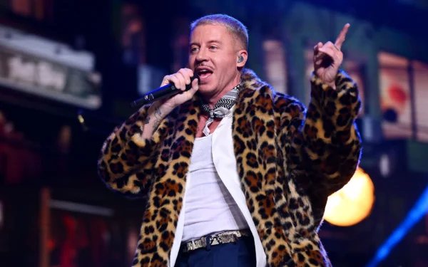 Macklemore Defends ‘Free Palestine’ Call, Reassures Jewish Community Macklemore Defends ‘Free Palestine’ Call, Reassures Jewish Community