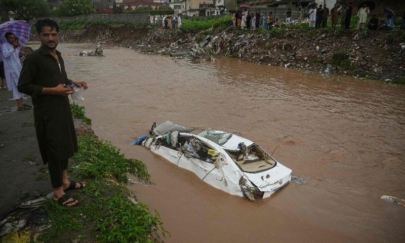 CDA Removes Illegal Shops in E-11 After Flooding