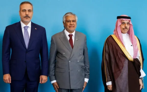 Pakistan’s FM Discusses Regional Security, Makkah Pact with Saudi, Egyptian, Turkish Counterparts Pakistan’s FM Discusses Regional Security, Makkah Pact with Saudi, Egyptian, Turkish Counterparts
