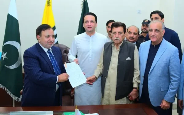 PML-N and PPP Submit Nomination Papers for AJK Presidential Election PML-N and PPP Submit Nomination Papers for AJK Presidential Election