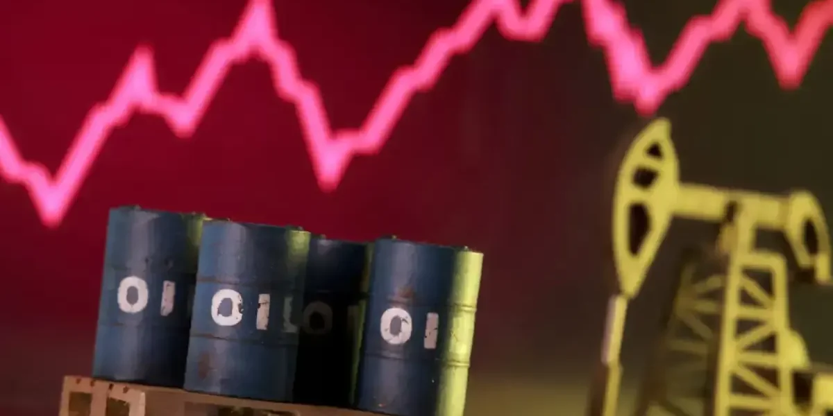 Oil Prices Remain Below 0 Despite US-Iran Tensions Oil Prices Remain Below 0 Despite US-Iran Tensions