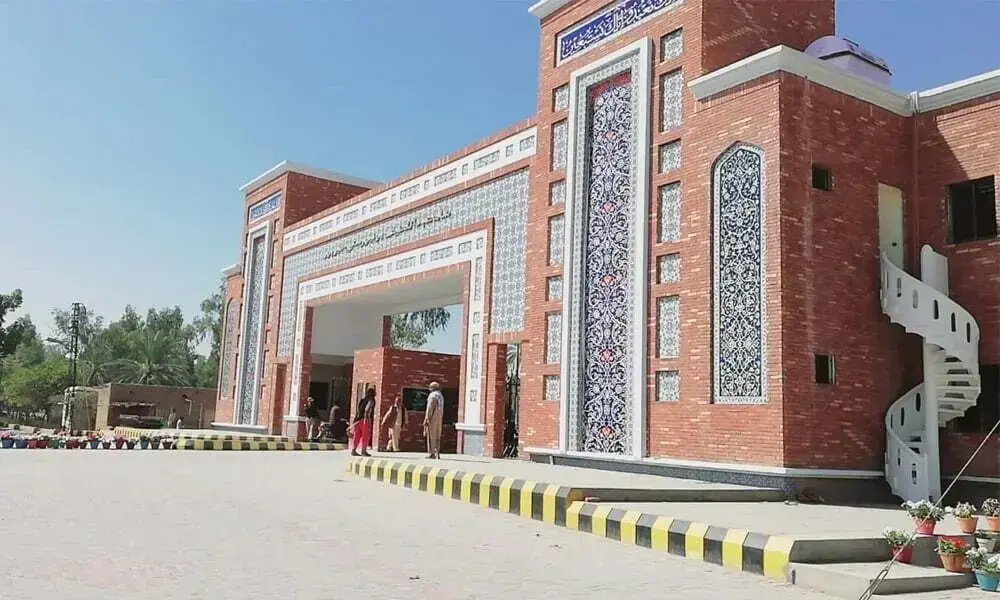 Speech competition held at SALU to mark Defence Day