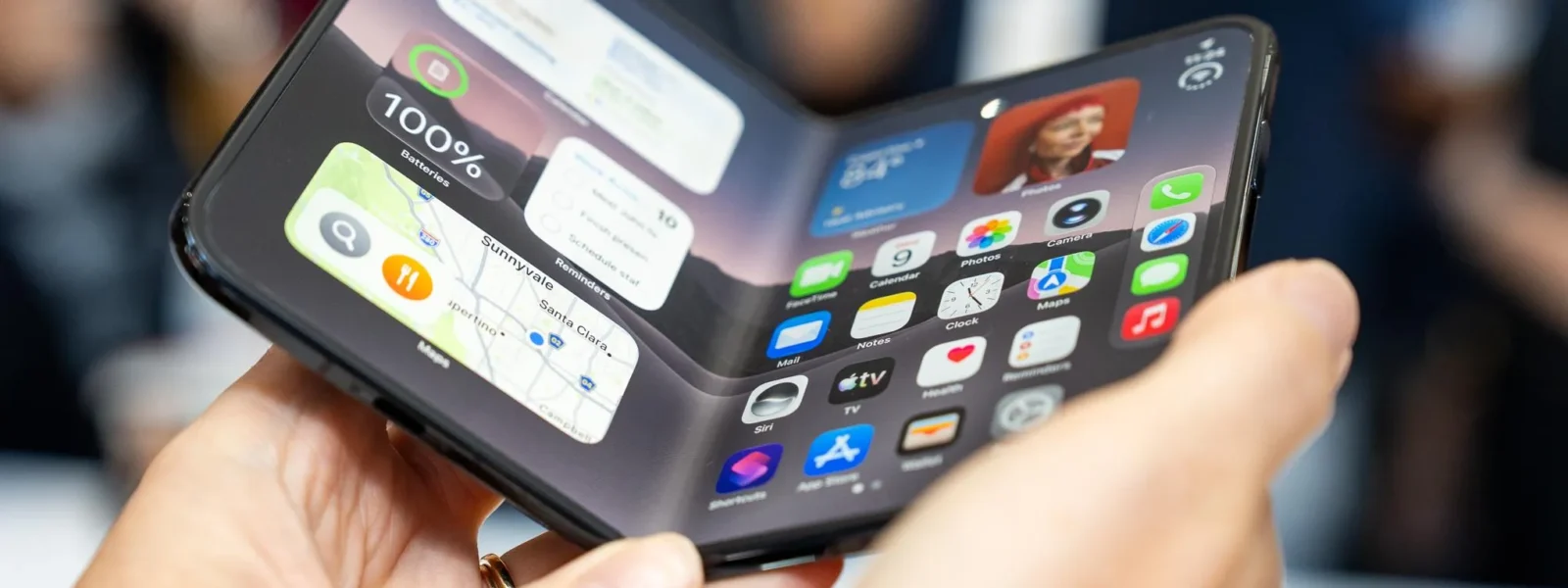 Apple’s iPhone Duo Lacks Hardware Innovation Apple’s iPhone Duo Lacks Hardware Innovation