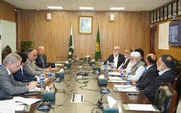 JI submits six proposals to government amid fuel protest