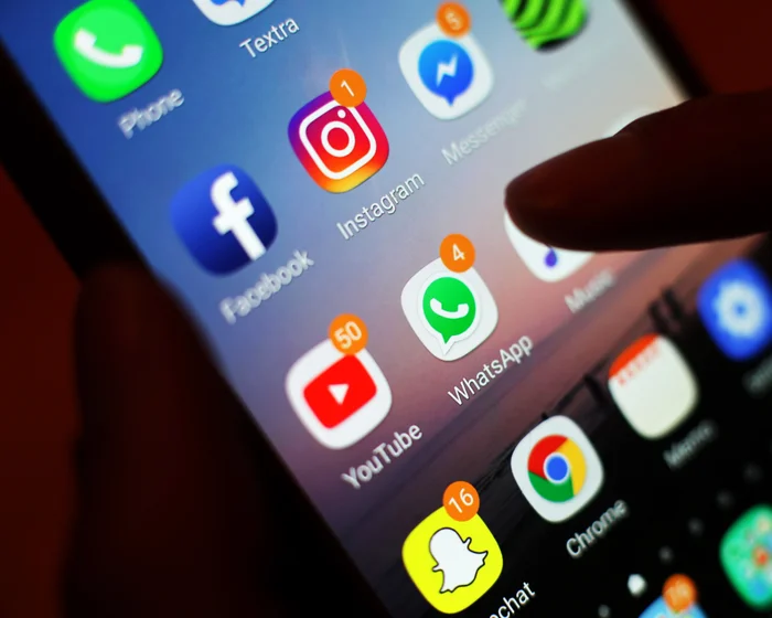 Instagram CEO warns of increased brand content in algorithm-free world Instagram CEO warns of increased brand content in algorithm-free world