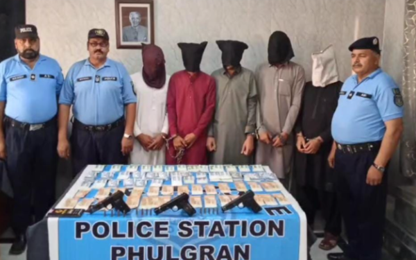 Six Arrested in Munna Gang and Other Dacoit Gang Bust Six Arrested in Munna Gang and Other Dacoit Gang Bust