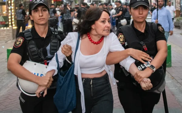 Turkish authorities detain LGBTQ+ activists, journalists in raids Turkish authorities detain LGBTQ+ activists, journalists in raids