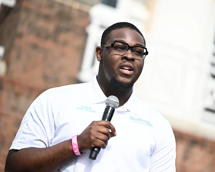 Georgia mayor removed after sexting and municipal funds scandal