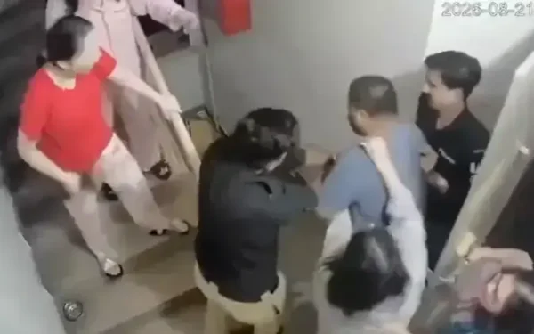 Inquiry Clears Woman of Assault Allegations in Karachi DHA Scuffle Inquiry Clears Woman of Assault Allegations in Karachi DHA Scuffle