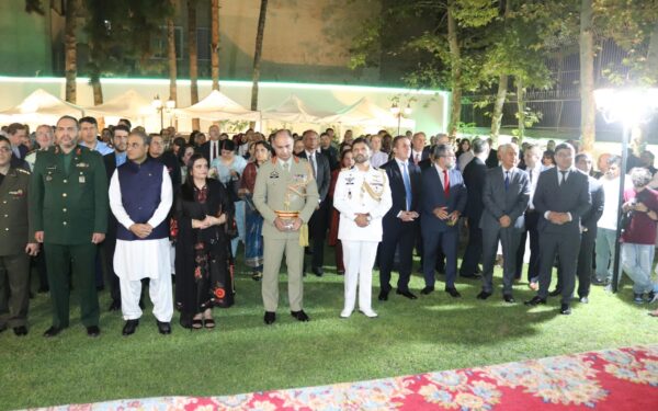 Pakistan Ambassador Praises Armed Forces on Martyrs’ Day Pakistan Ambassador Praises Armed Forces on Martyrs’ Day