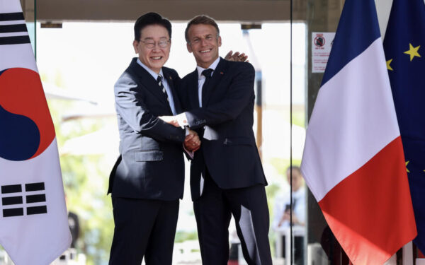 Macron hosts summit to support cinema amid AI, streaming threats Macron hosts summit to support cinema amid AI, streaming threats