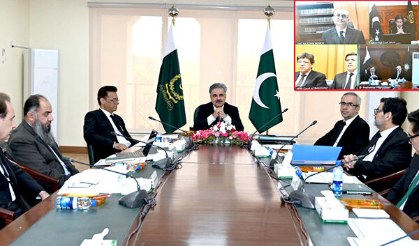 Chief Justice Chairs Meeting on E-filing in Family Cases