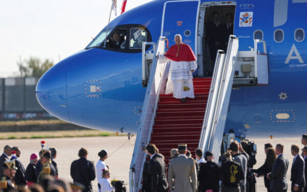 Pope Leo XIV Begins Four-Day Visit to France