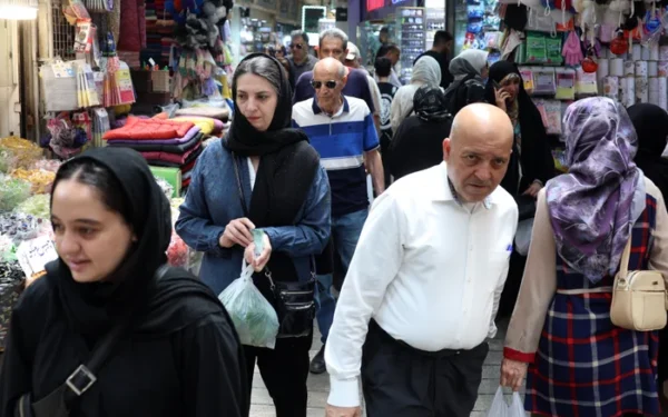 US sanctions intensify Iran’s economic crisis US sanctions intensify Iran’s economic crisis