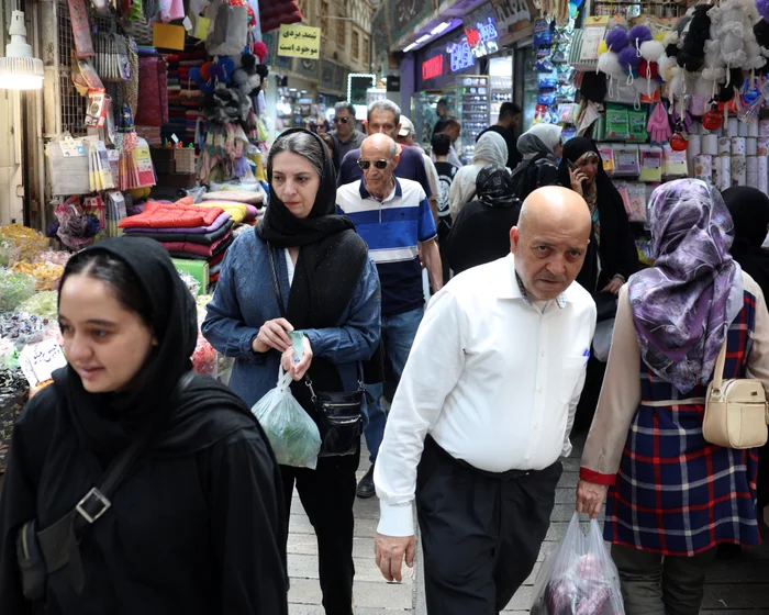 US sanctions intensify Iran’s economic crisis US sanctions intensify Iran’s economic crisis