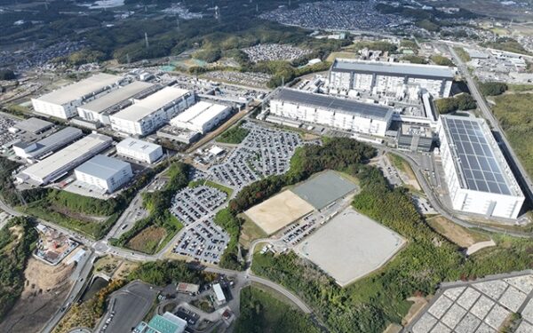 Kioxia rejects closer ties with SK Hynix, resists price hikes Kioxia rejects closer ties with SK Hynix, resists price hikes