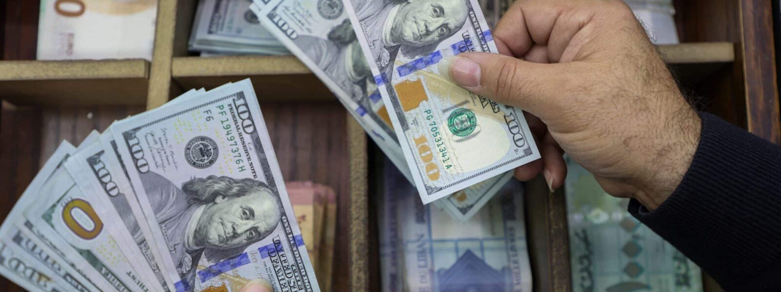 Rupee Continues Strong Performance Against Dollar Rupee Continues Strong Performance Against Dollar