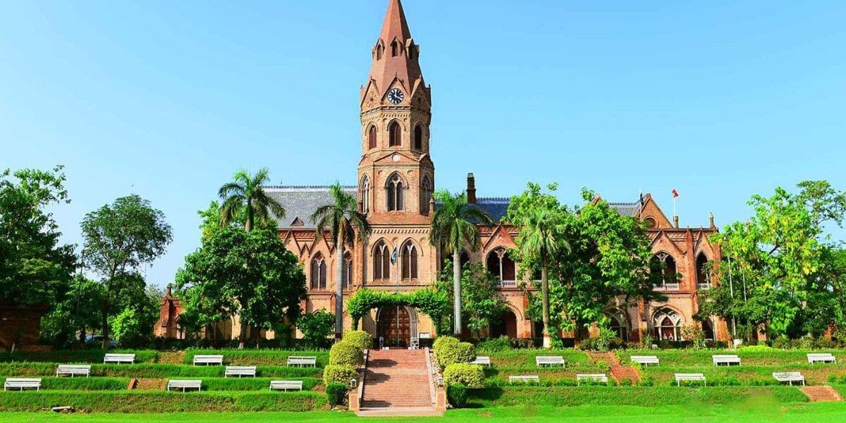 GCU Lahore and University of Regina Sign Student Exchange Agreement GCU Lahore and University of Regina Sign Student Exchange Agreement